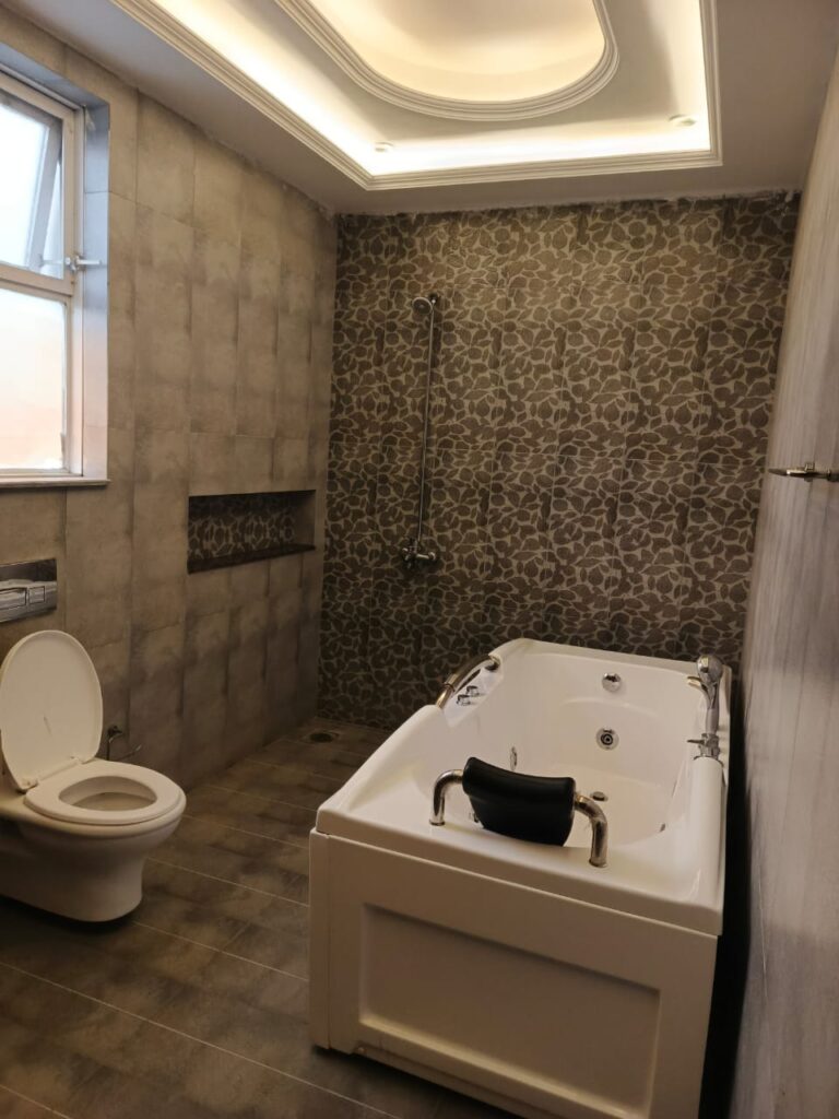 1 Kanal, 2 Bed Upper Portion for Rent in Eden City, Lahore